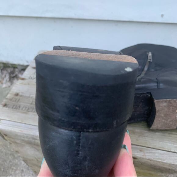 Frye Vicky Engineer Boots black buckle leather 11B Style 3478817 - Picture 10 of 13